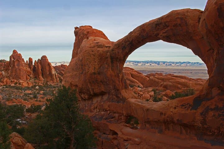 Explore Arches and Canyonlands: Ultimate 4X4 Adventure from Moab