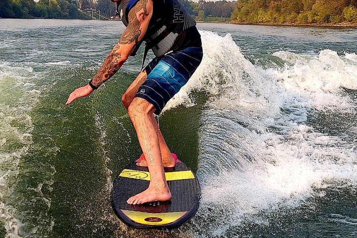 Private Wakeboard, Wakesurf & Kneeboard Half-Day on the Sacramento River