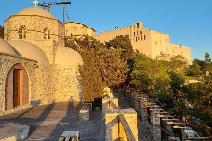 Santorini Sunset: Wine Tasting, Megalochori Walk & Caldera Dinner photo 3