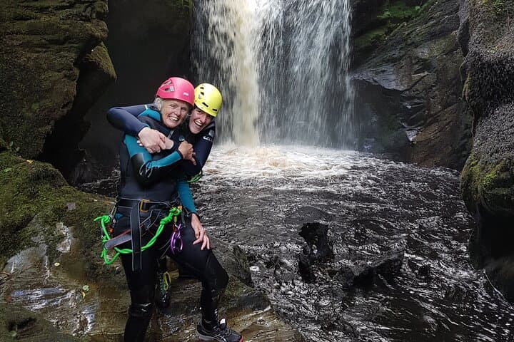 Extreme Canyoning in Snowdonia: Gorge Jumps, Abseils & Zip Lines in Eryri photo 4