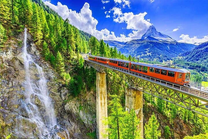 Bernina Red Train: St. Moritz Day Trip from Milan photo 3