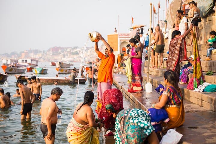Varanasi Downtown Walking Tour: Temples, Maharaja Palace & Manikarnika Ghat (3–4 hrs) photo 1