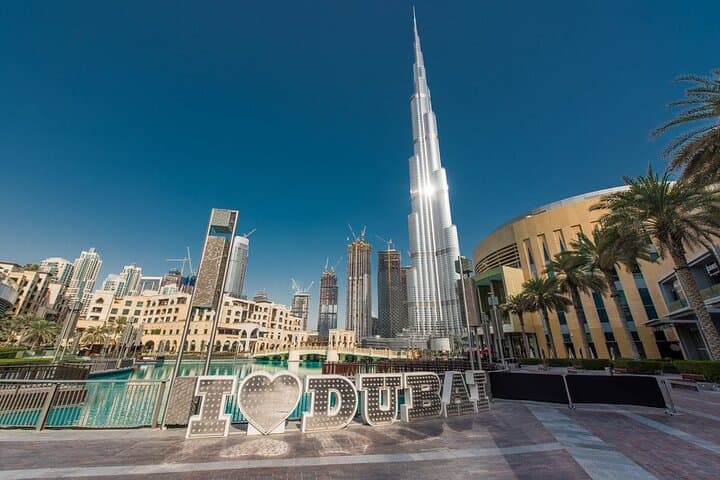 Explore The Dubai Mall: Ultimate 4-Hour Shopping & Sightseeing Tour photo 4