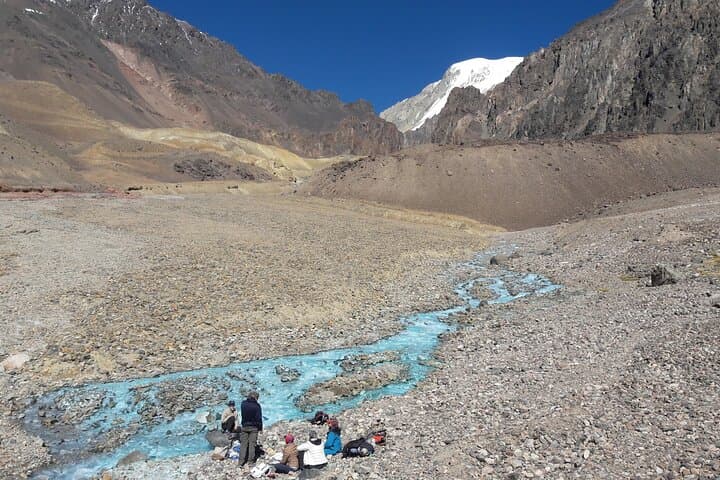 Trekking Arroyo Turquesa & Balcón de los Seismiles — 6-Day Mercedario Circuit photo 3