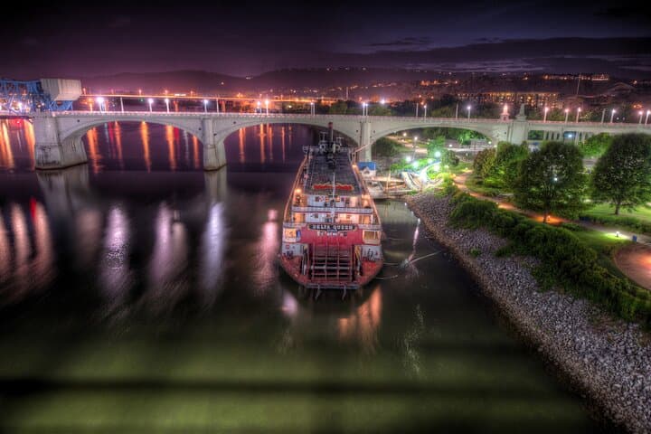 Family-Friendly Ghost Tour Along Chattanooga Riverwalk photo 3