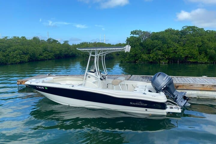 Key West Nautic Star 21ft Speed Boat Rental — Half-Day Sandbar & Bay Cruise photo 1
