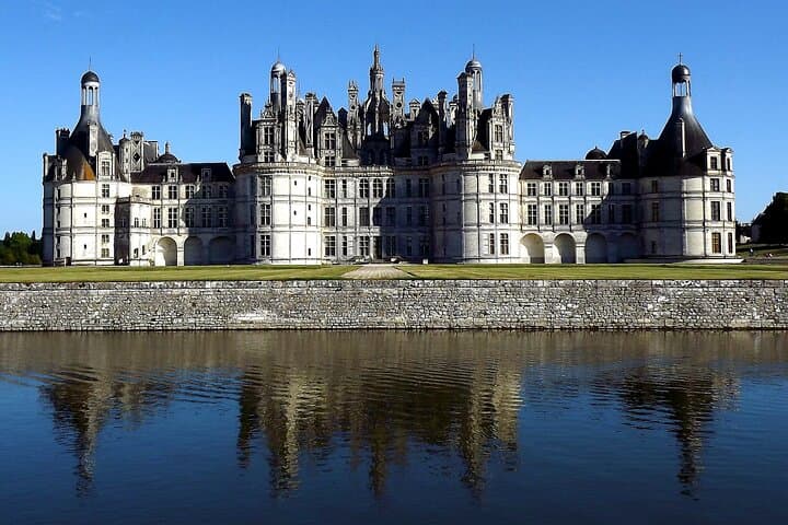 One-Day Loire Valley Castles Tour from Paris: Chambord, Chenonceau & Cheverny photo 2