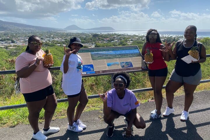 Diamond Head Morning Hike with Leonard's Malasada — Waikiki Shuttle photo 3