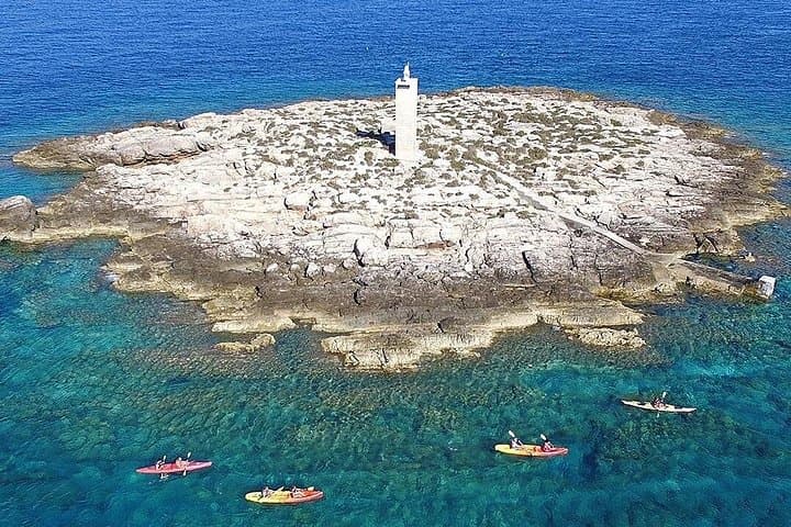 Sea Kayaking from Komiža: 4-Hour Vis Island Coastal Adventure