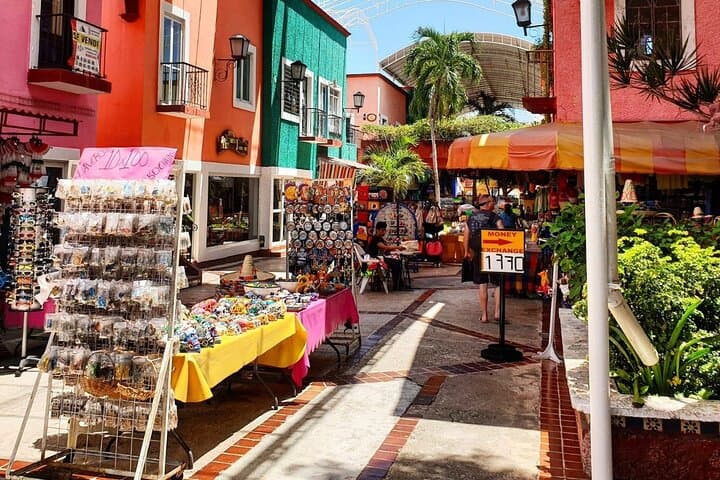 Half-Day Private Cancun Shopping Tour — Mercado 28, Plaza La Isla & Playa Delfines photo 3