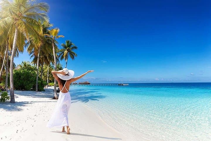Catamaran Sailing to Isla Mujeres from Cancun — All‑Inclusive Snorkel & Beach Day photo 4