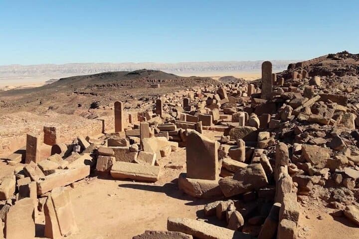 Serabit El Khadem: 2-Day Bedouin Camp & Ancient Temple Tour from Dahab