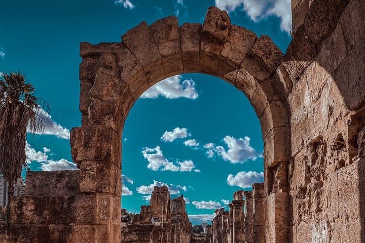 Sidon, Tyre & Maghdouche Day Tour — Crusader Sea Castle, Soap Museum & Roman Hippodrome