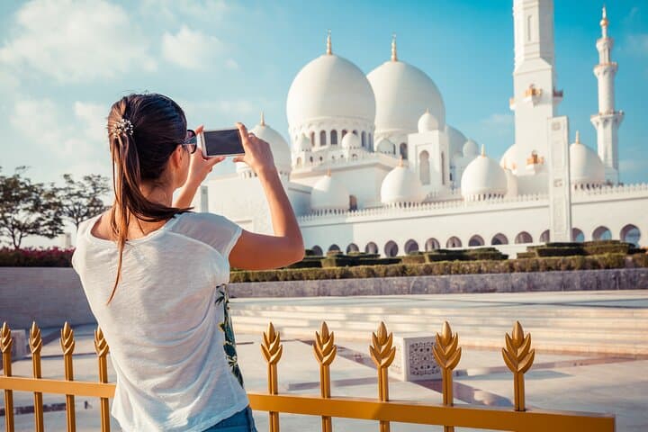 Abu Dhabi Day Tour: Sheikh Zayed Mosque, Emirates Palace & Louvre Abu Dhabi photo 4
