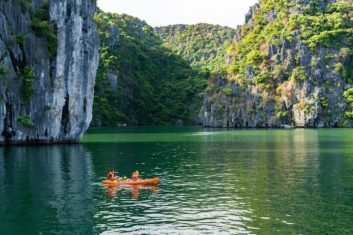 Halong Bay Full-Day Cruise: Kayaking, Thien Cung & Dau Go Cave Adventure photo 1