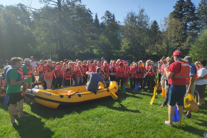 Rafting the Hron River: Inflatable Raft Rentals from Banská Bystrica photo 6