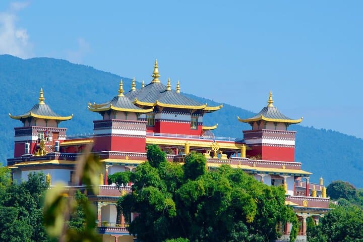 Boudhanath to Kopan Monastery: Full-Day Cultural Hike in the Kathmandu Hills