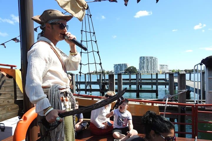 Pirate Cruise in Mandurah: 45-Minute Dolphin & Canals Adventure photo 5