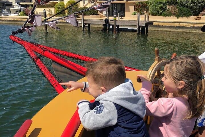 Pirate Cruise in Mandurah: 45-Minute Dolphin & Canals Adventure photo 2