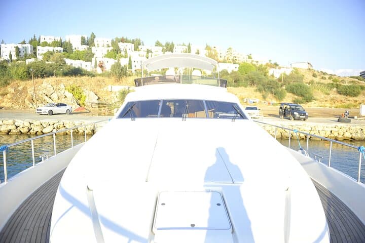 Private Luxury Alanya Yacht Tour from Side — All-Inclusive Mediterranean Cruise photo 4