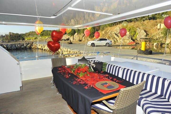 Private Luxury Alanya Yacht Tour from Side — All-Inclusive Mediterranean Cruise photo 5
