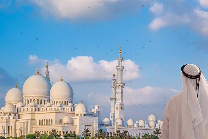 Full-Day Abu Dhabi Private City Tour: Grand Mosque, Corniche & Heritage