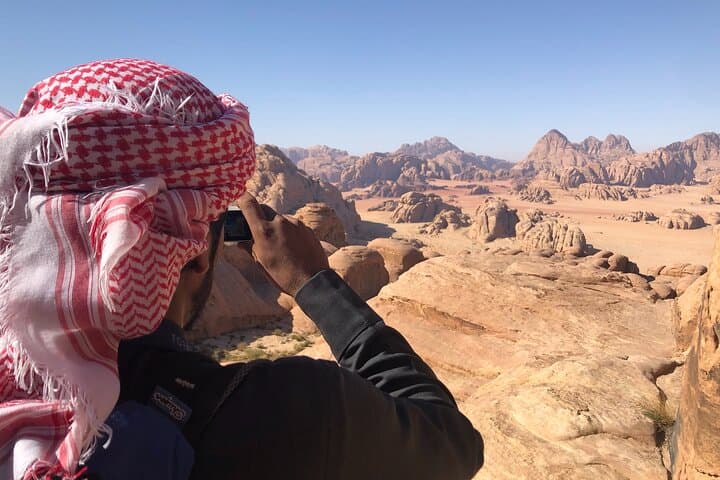 Hike Burdah Rock Bridge in Wadi Rum: Guide to Climbing Jordan’s Epic Natural Arch photo 3