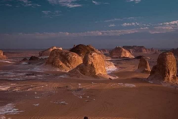 4-Day White Desert & Bahariya Oasis Adventure: Camping, Dunes & Wind‑Carved Rock Formations photo 3