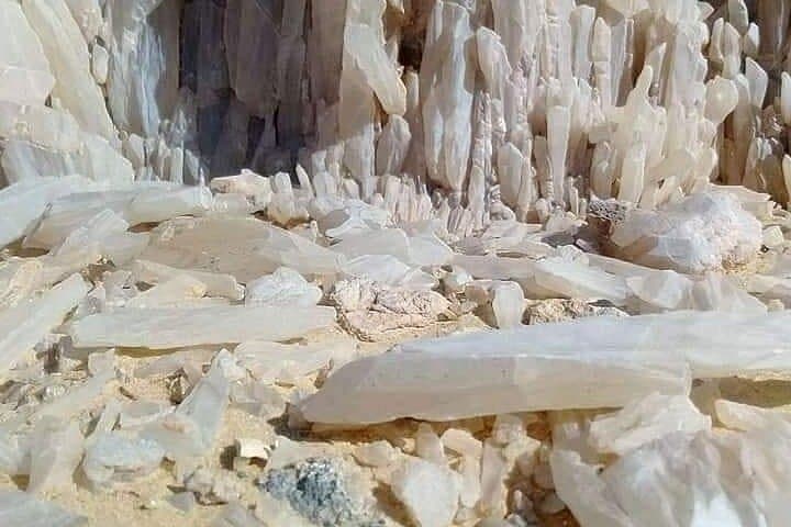 White Desert Adventure: 4-Day Bahariya Oasis Safari and Camping Experience photo 4