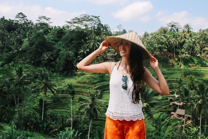 Ubud Day Tour: Tegenungan Waterfall, Monkey Forest & Tegalalang Rice Terraces (All‑Inclusive) photo 1