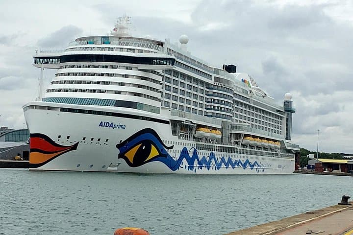 Southampton to Dover Private Transfer — Door-to-Door Cruise Terminal Service photo 1