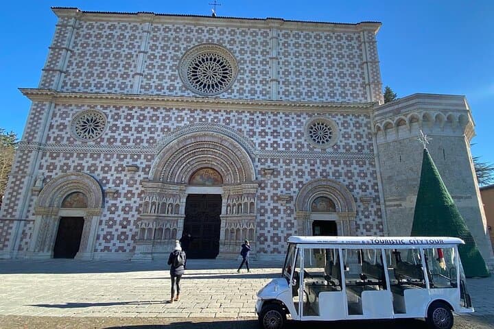 Electric Shuttle Sightseeing in L'Aquila: Historic-Center Highlights photo 6