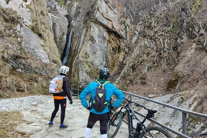 E‑MTB Panoramic Tour: Ghisallo to Martina Refuge and Bellagio Views photo 4