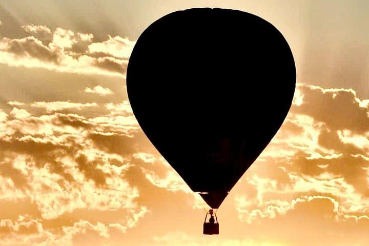 Private Hot Air Balloon Ride over Temecula Valley — Sunrise Flights & Wine Country Views photo 4