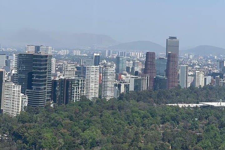 Mexico City 30-Min Private Helicopter Tour — Fly Over Chapultepec, Zócalo & Reforma photo 2