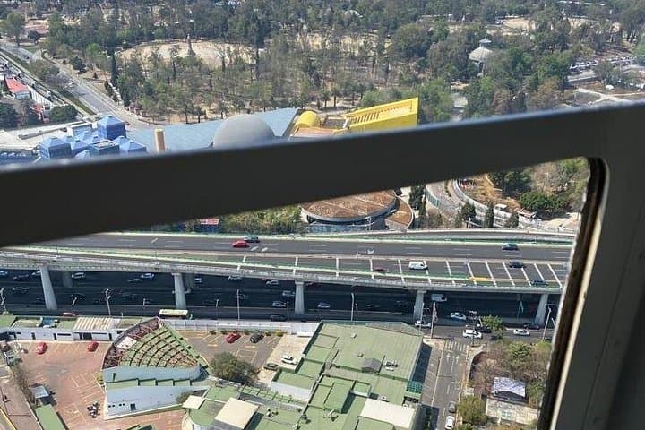 Mexico City 30-Min Private Helicopter Tour — Fly Over Chapultepec, Zócalo & Reforma photo 3