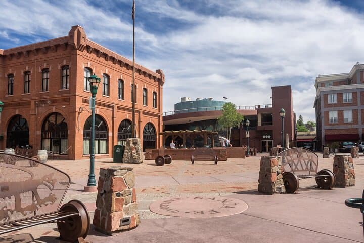 Family-Friendly Ghost Walking Tour in Flagstaff — Evening Haunted History Walk photo 4