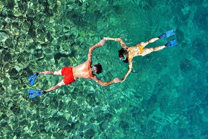 Waikiki Sail and Snorkel Adventure — Turtle Canyons & Coastal Sailing photo 4
