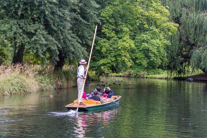 Discover Christchurch: Gondola, Tram & Avon Punting Day Tour photo 3