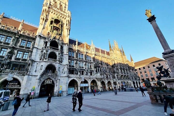 Munich Private Audio-Book City Rally — Self-Guided Scavenger Hunt in Old Town photo 5
