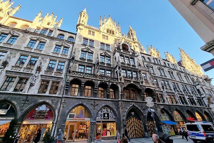 Munich Private Audio-Book City Rally — Self-Guided Scavenger Hunt in Old Town photo 6
