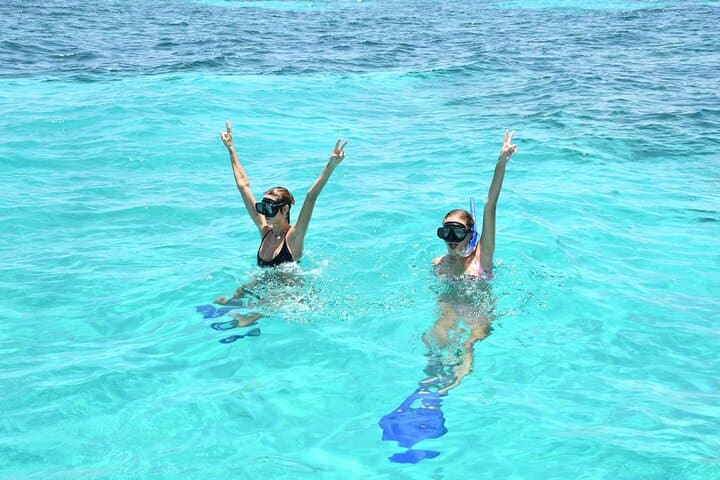 Luxury Catamaran to Isla Mujeres: Platinum Day Trip from Cancún photo 4