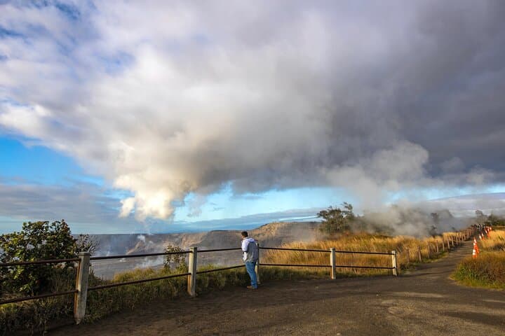 Exploring Volcanoes National Park: A Guided Small-Group Hike Through Kilauea’s Dynamic Terrain photo 5