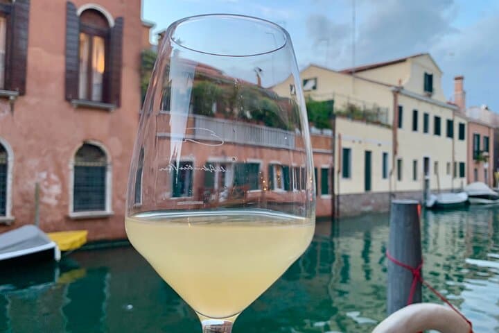 Venetian Evening: Cicchetti & Prosecco Walking Tour with a Local Guide photo 6