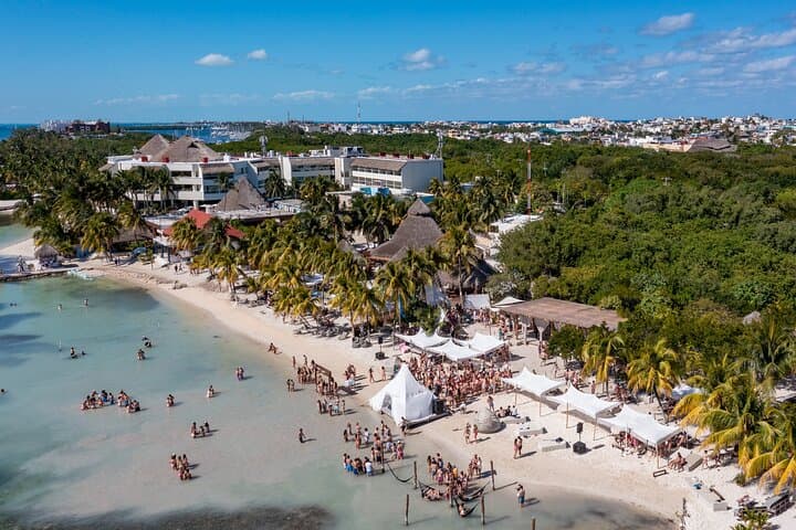 Luxury Catamaran to Isla Mujeres: Platinum Day Trip from Cancún photo 6