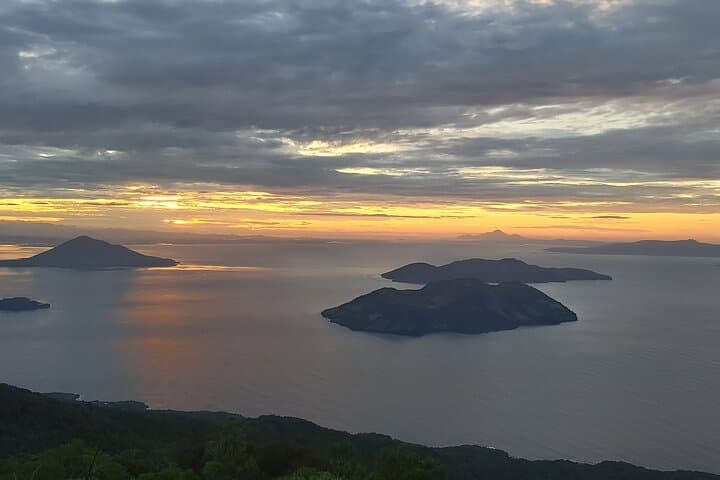 Conchagua Volcano Sunrise Camping & Las Flores Beach — 2-Day Adventure from La Unión photo 4