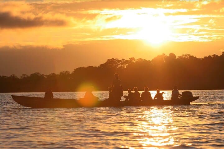 Cuyabeno Jungle 3-Day All-Inclusive: Canoes, Pink Dolphins & Night Walks photo 4
