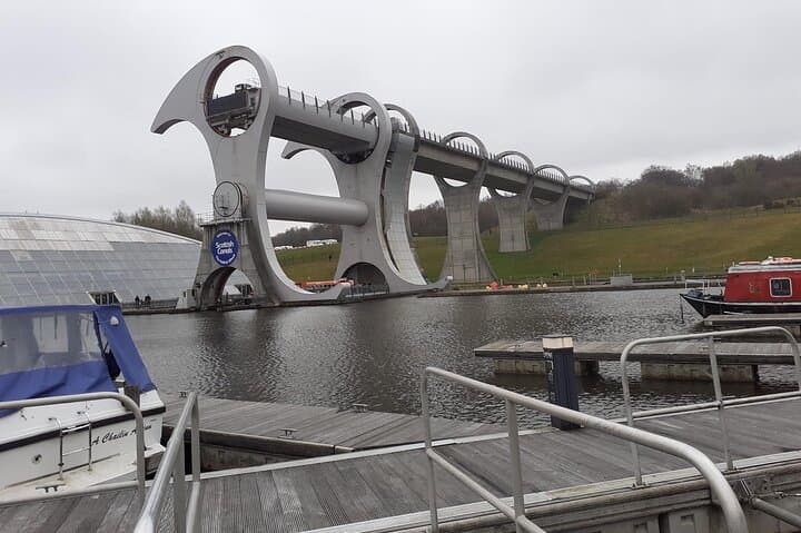 Private Stirling Full-Day Guided Tour from Edinburgh: Stirling Castle, Wallace Monument & Kelpies photo 5