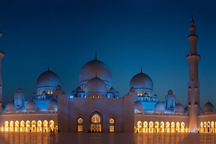 Abu Dhabi Day Tour: Sheikh Zayed Mosque, Emirates Palace & Louvre Abu Dhabi photo 5