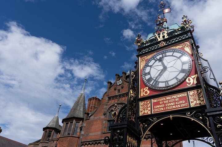 Chester Hidden Gems Treasure Hunt: Self-Guided City Adventure & Quiz
